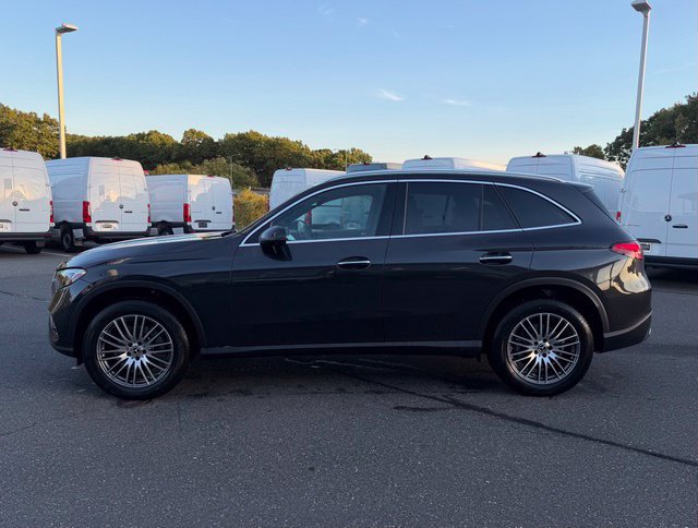 New 2027 Mercedes-Benz GLC 300 4MATIC image 4
