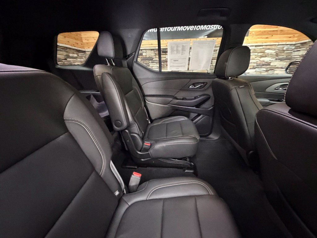 Used 2023 Chevrolet Traverse LT w/ LPO, Floor Liner Package AWD/4WD image 48