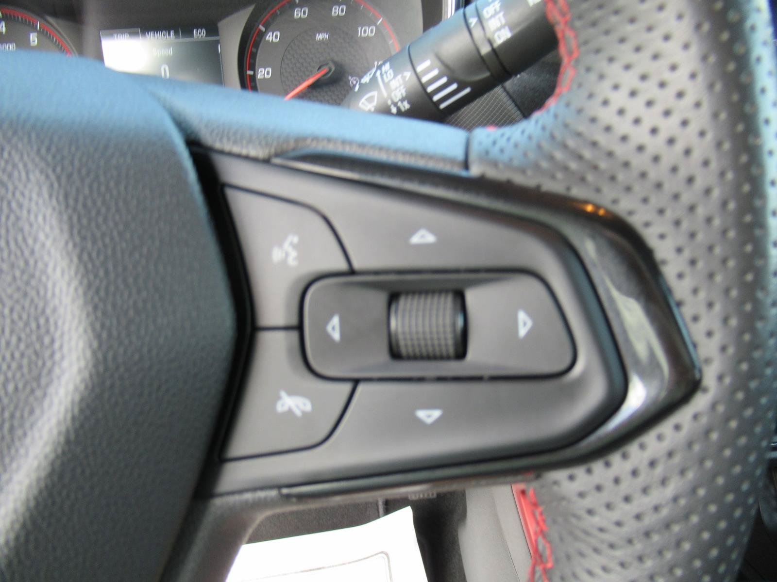 Used 2023 Chevrolet TrailBlazer RS w/ Sun and Liftgate Package FWD image 25