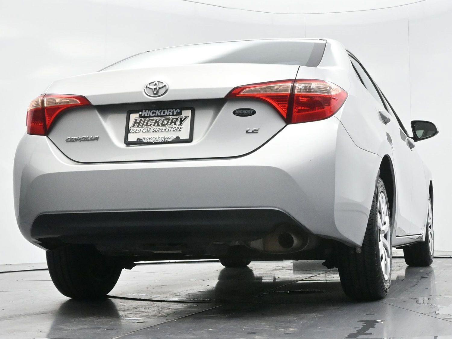 Used 2019 Toyota Corolla LE FWD image 39