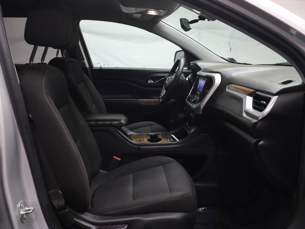 Used 2020 GMC Acadia SLE w/ Driver Convenience Package FWD image 10