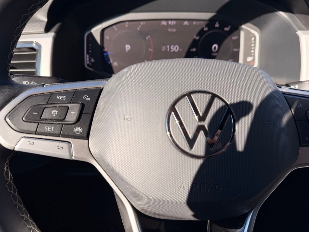 Used 2022 Volkswagen Atlas Cross Sport SE image 17