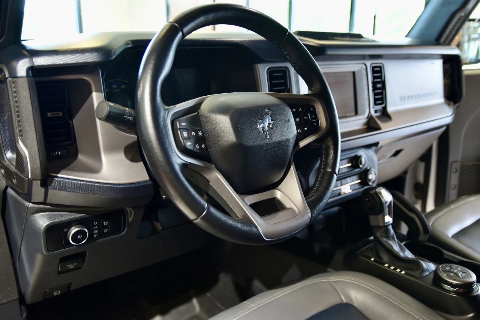 Used 2023 Ford Bronco Outer Banks AWD/4WD image 15