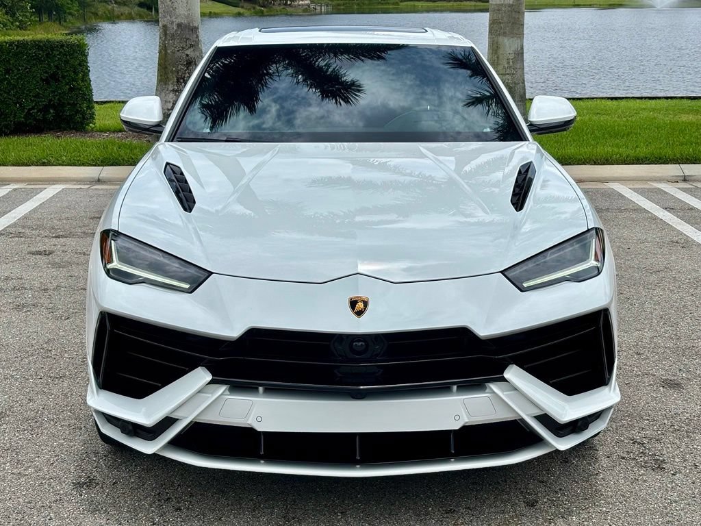 Used 2024 Lamborghini Urus S AWD/4WD image 2