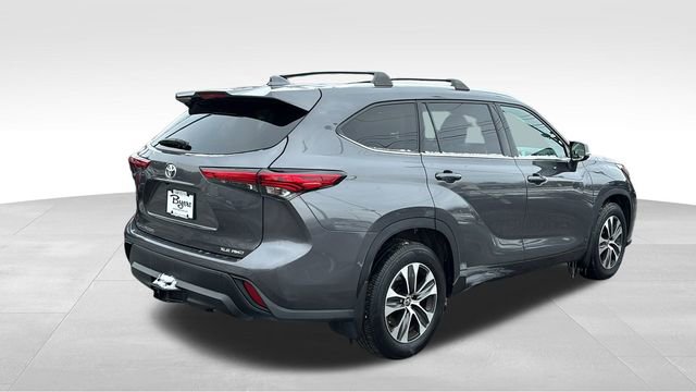 Used 2022 Toyota Highlander XLE image 30