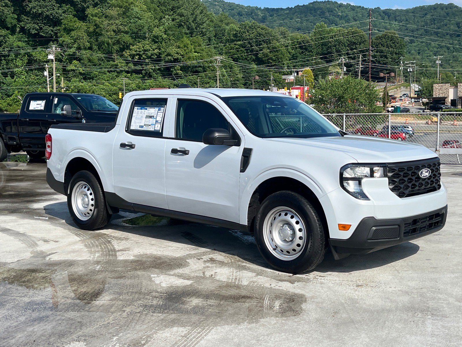 New 2025 Ford Maverick XL w/ Equipment Group 102A