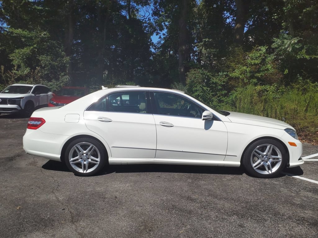 Used 2011 Mercedes-Benz E 550 Sedan image 8