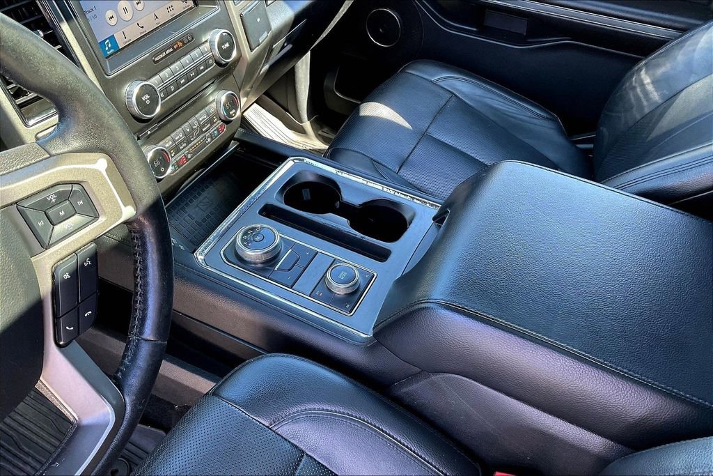 Used 2018 Ford Expedition XLT w/ Equipment Group 202A image 14