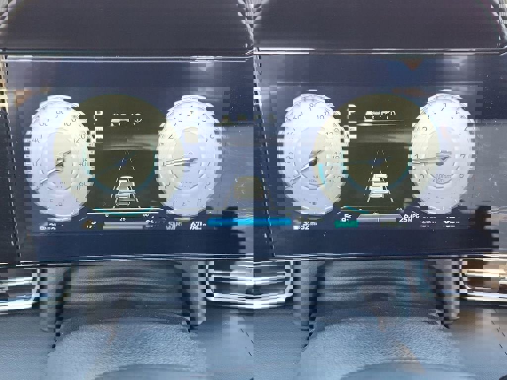 Used 2024 Hyundai Elantra SEL w/ Convenience Package image 24