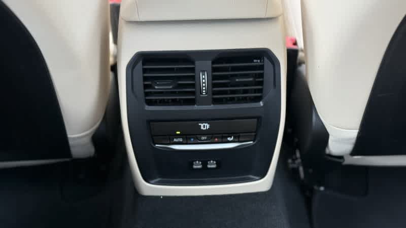 Used 2025 BMW 330i xDrive Sedan w/ Convenience Package AWD/4WD image 25