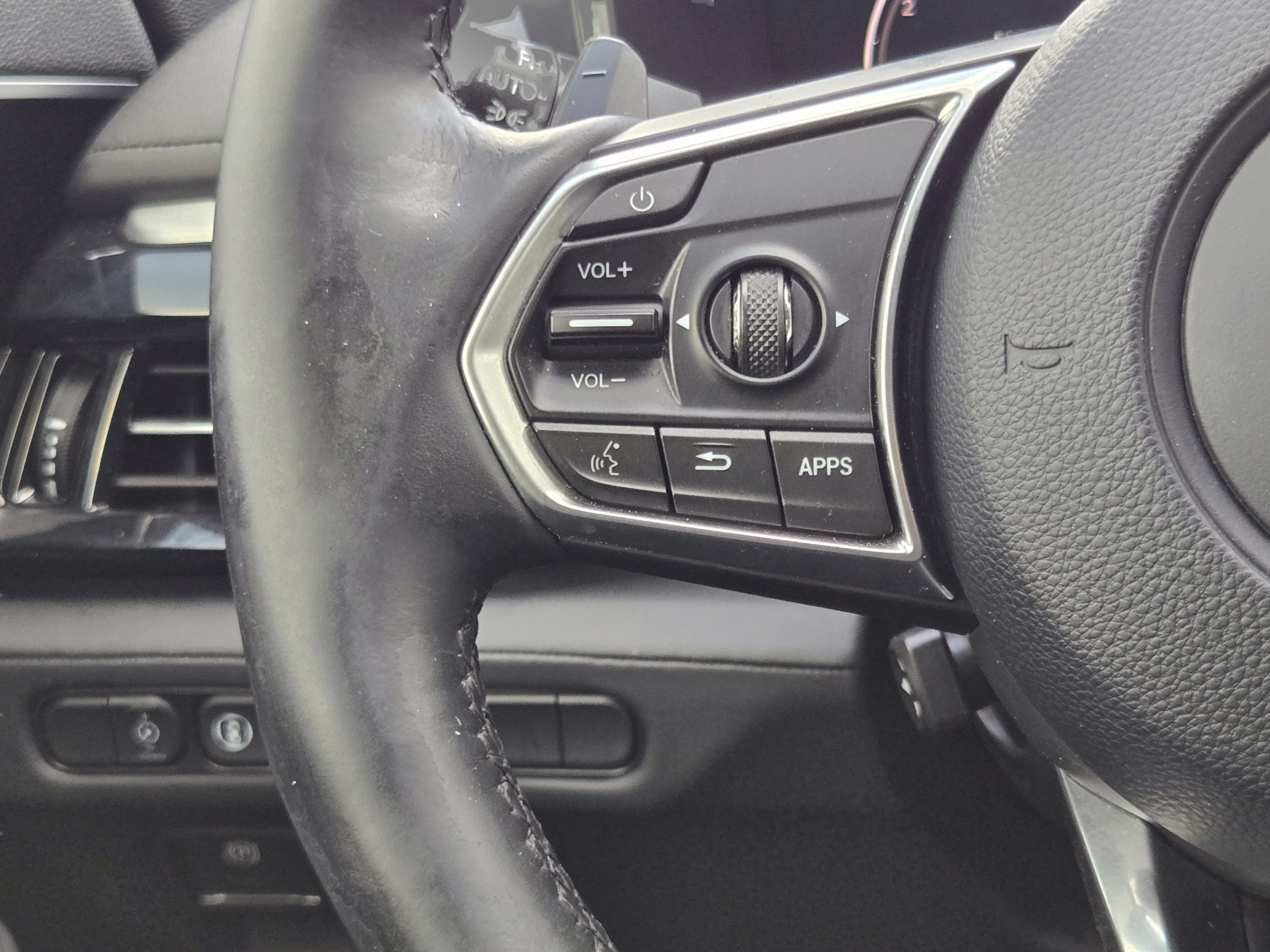 Used 2023 Acura MDX SH-AWD w/ Technology Package image 24