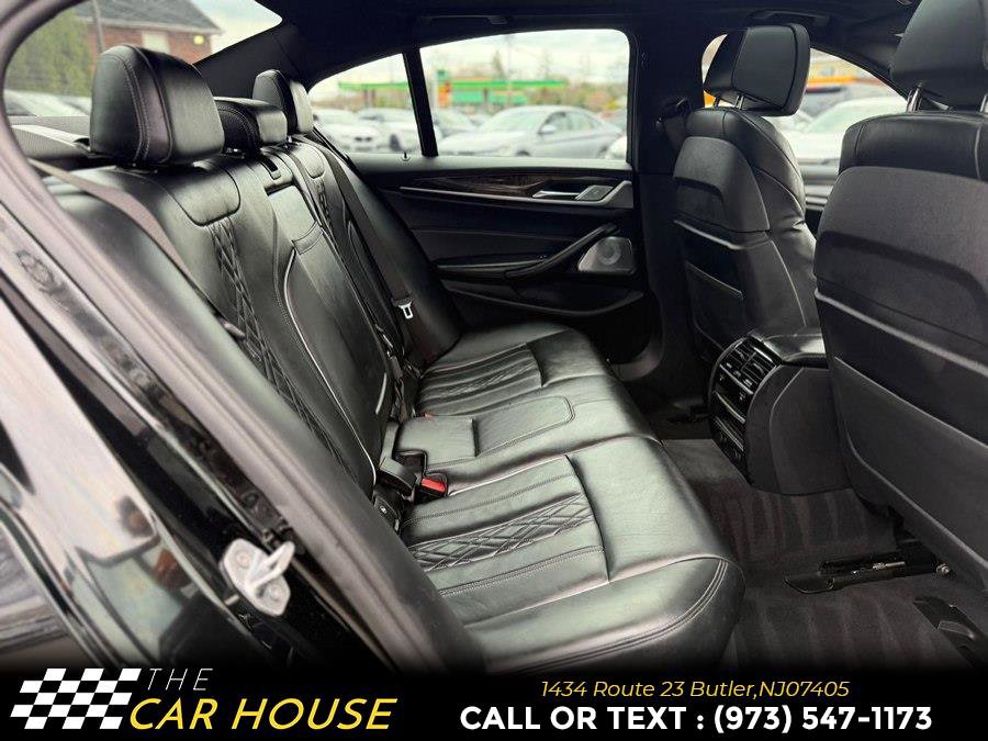 Used 2017 BMW 540i xDrive image 18