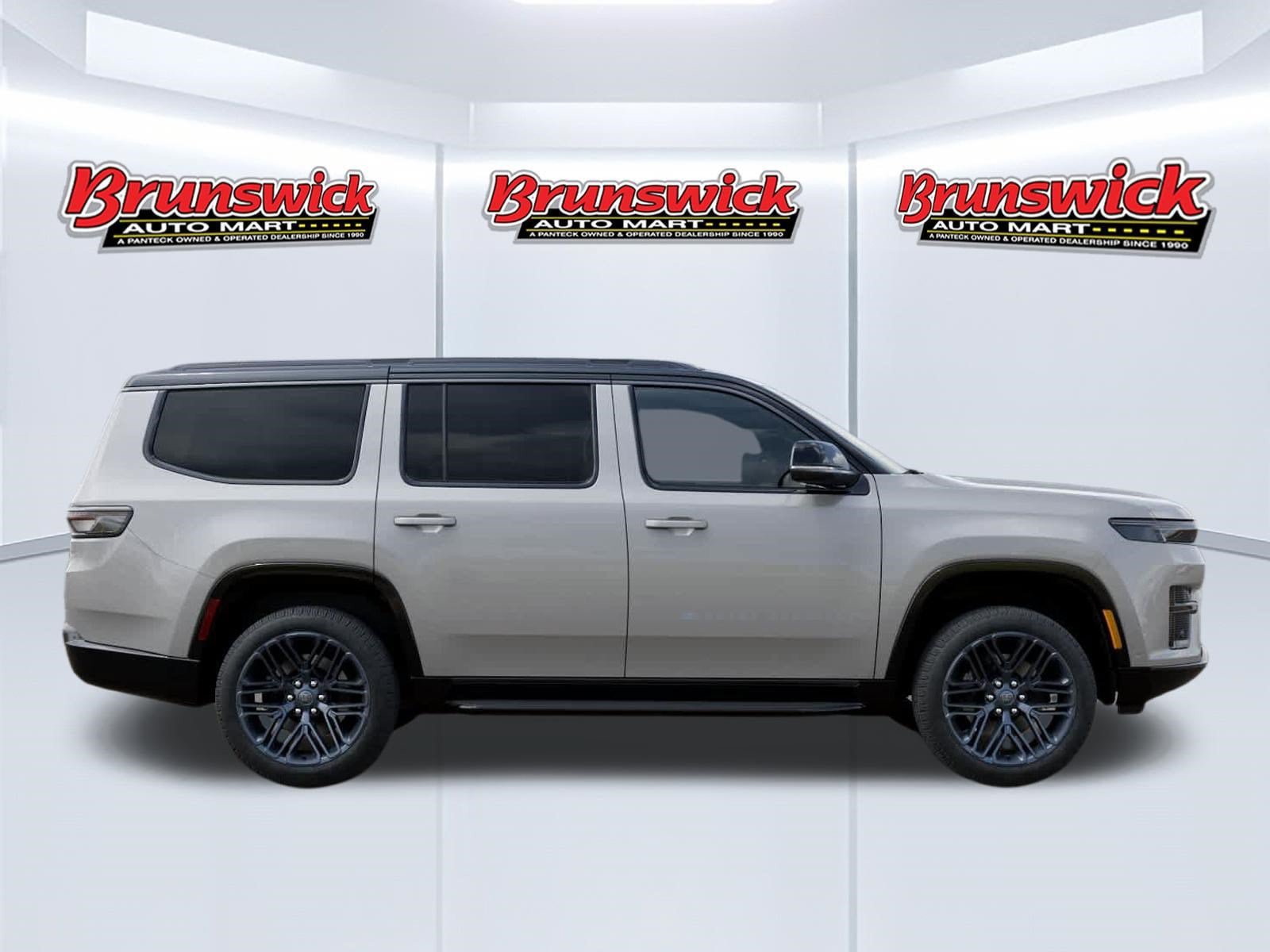 New 2026 Jeep Grand Wagoneer 4WD image 21