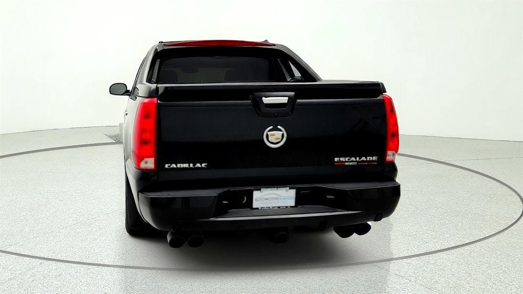 Used 2012 Cadillac Escalade EXT Luxury AWD/4WD image 6