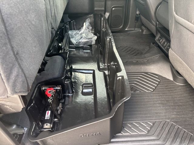 Used 2023 Chevrolet Silverado 2500 LT w/ Convenience Package image 15