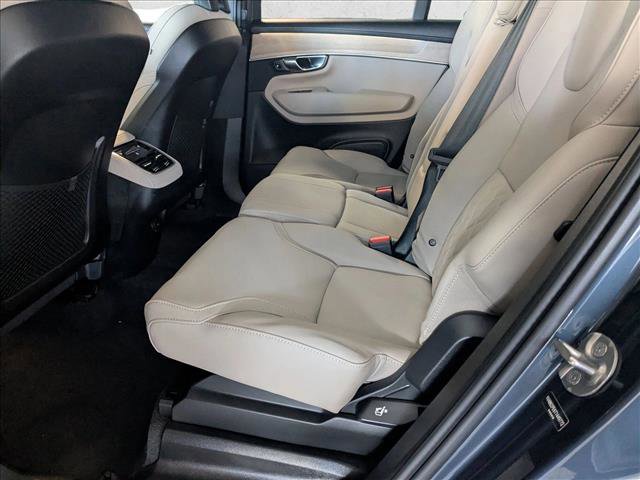 New 2026 Volvo XC90 B6 Plus w/ Protection Package Premier image 16