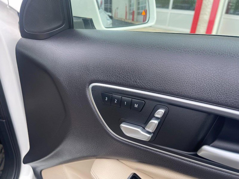 Used 2018 Mercedes-Benz GLA 250 w/ Premium Package image 13