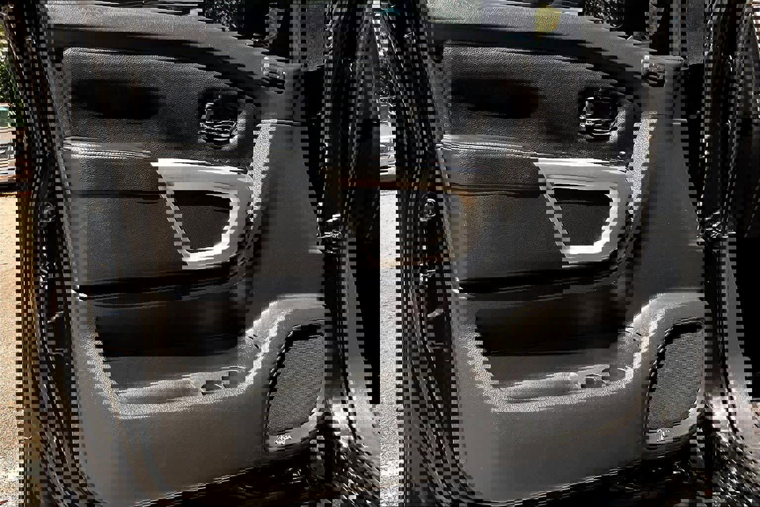 Used 2019 Nissan Titan PRO-4X w/ Pro-4x Convenience Package image 26