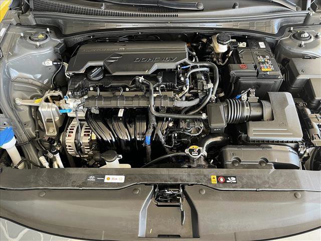 Used 2025 Hyundai Elantra SEL FWD image 23