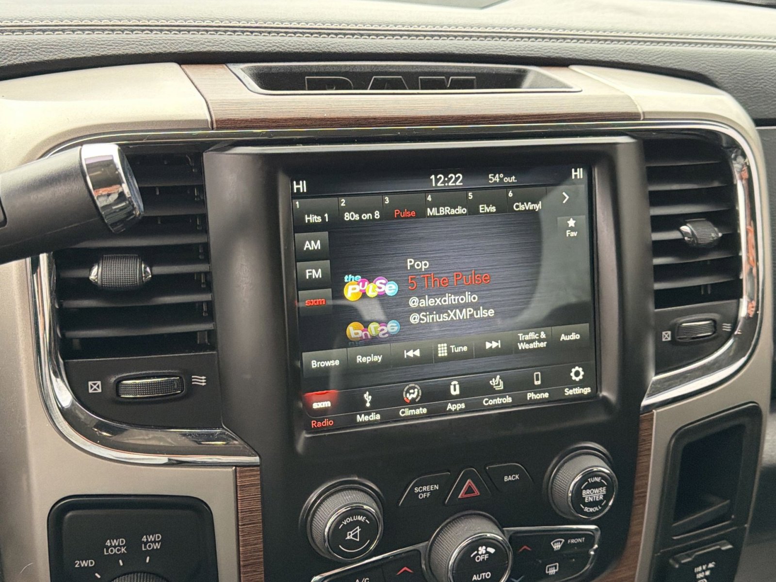 Used 2018 RAM 2500 Laramie image 25