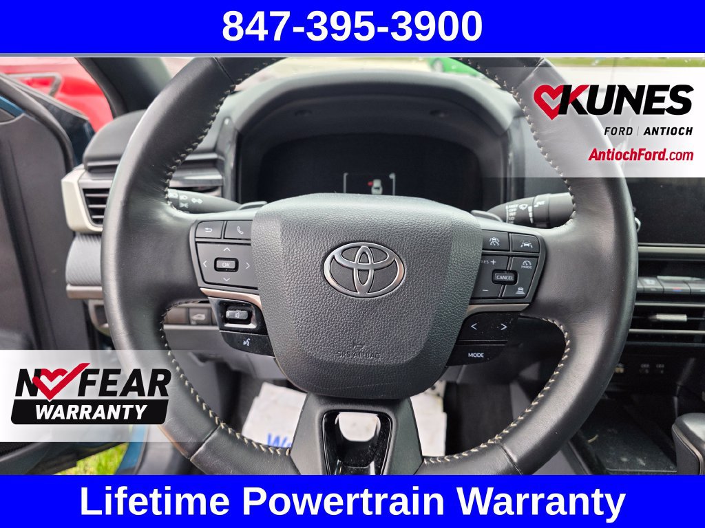 Used 2025 Toyota Camry SE FWD image 41