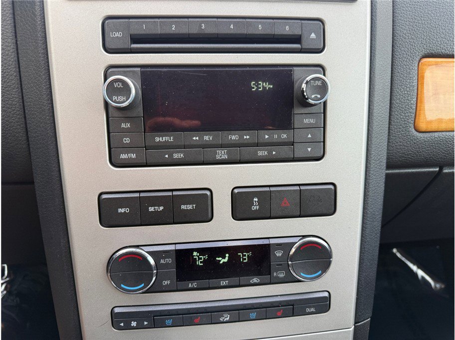 Used 2008 Lincoln MKX AWD image 18