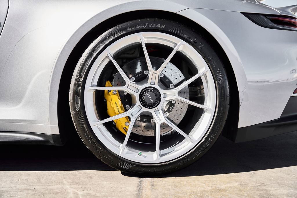 Used 2023 Porsche 911 GT3 RWD image 22