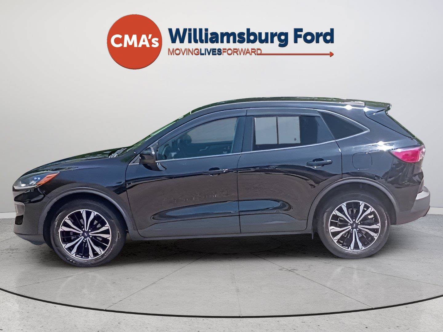 Used 2021 Ford Escape SE w/ SE Sport Appearance Package AWD/4WD image 2