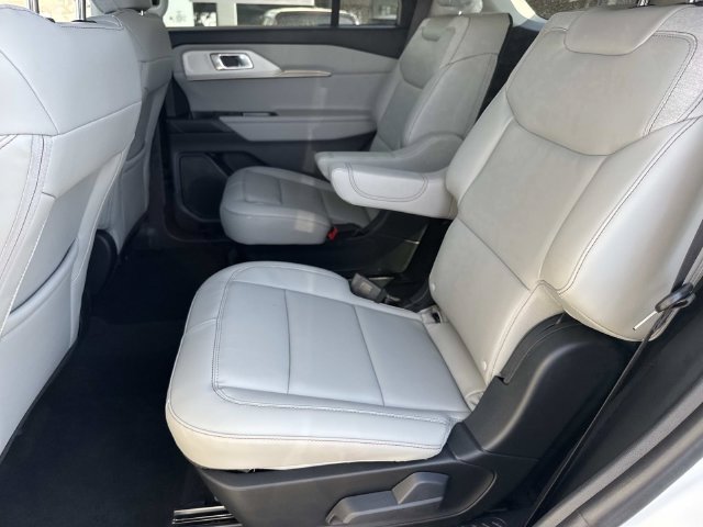 New 2026 Ford Explorer Active w/ Active Comfort Package RWD image 16