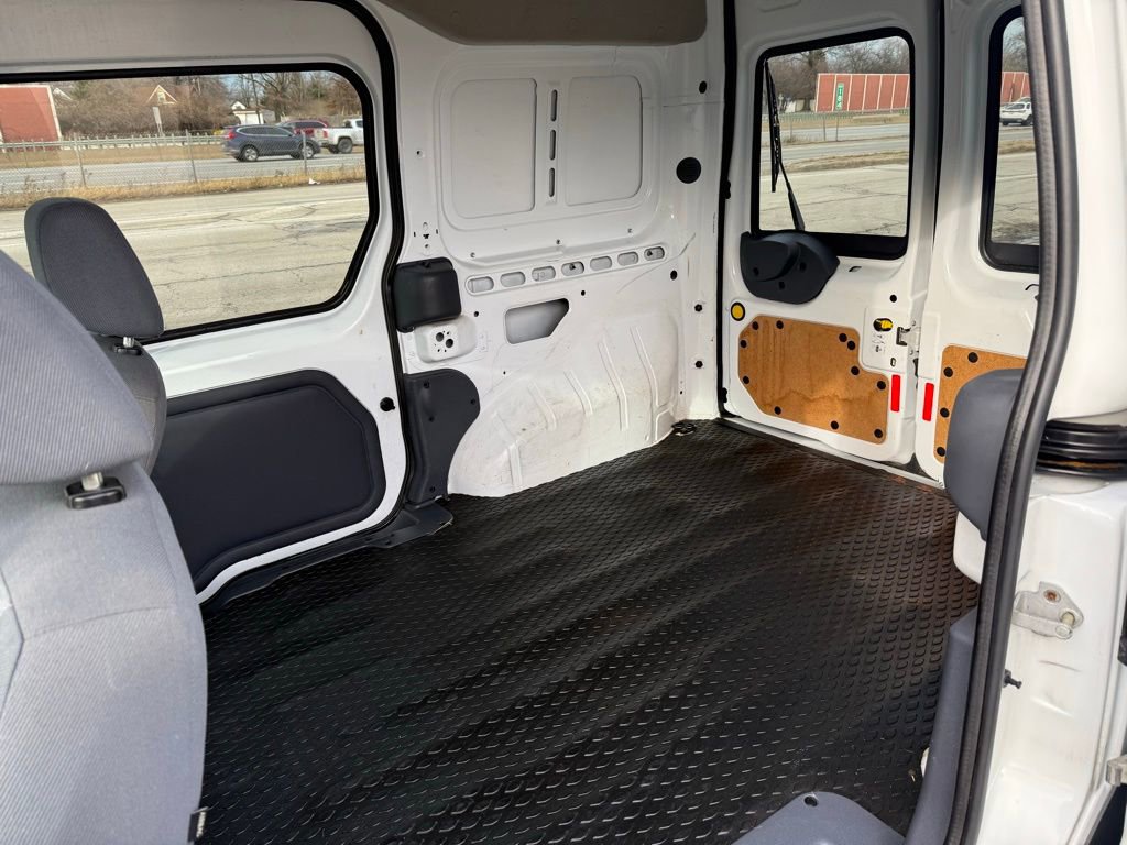 Used 2010 Ford Transit Connect XL image 21