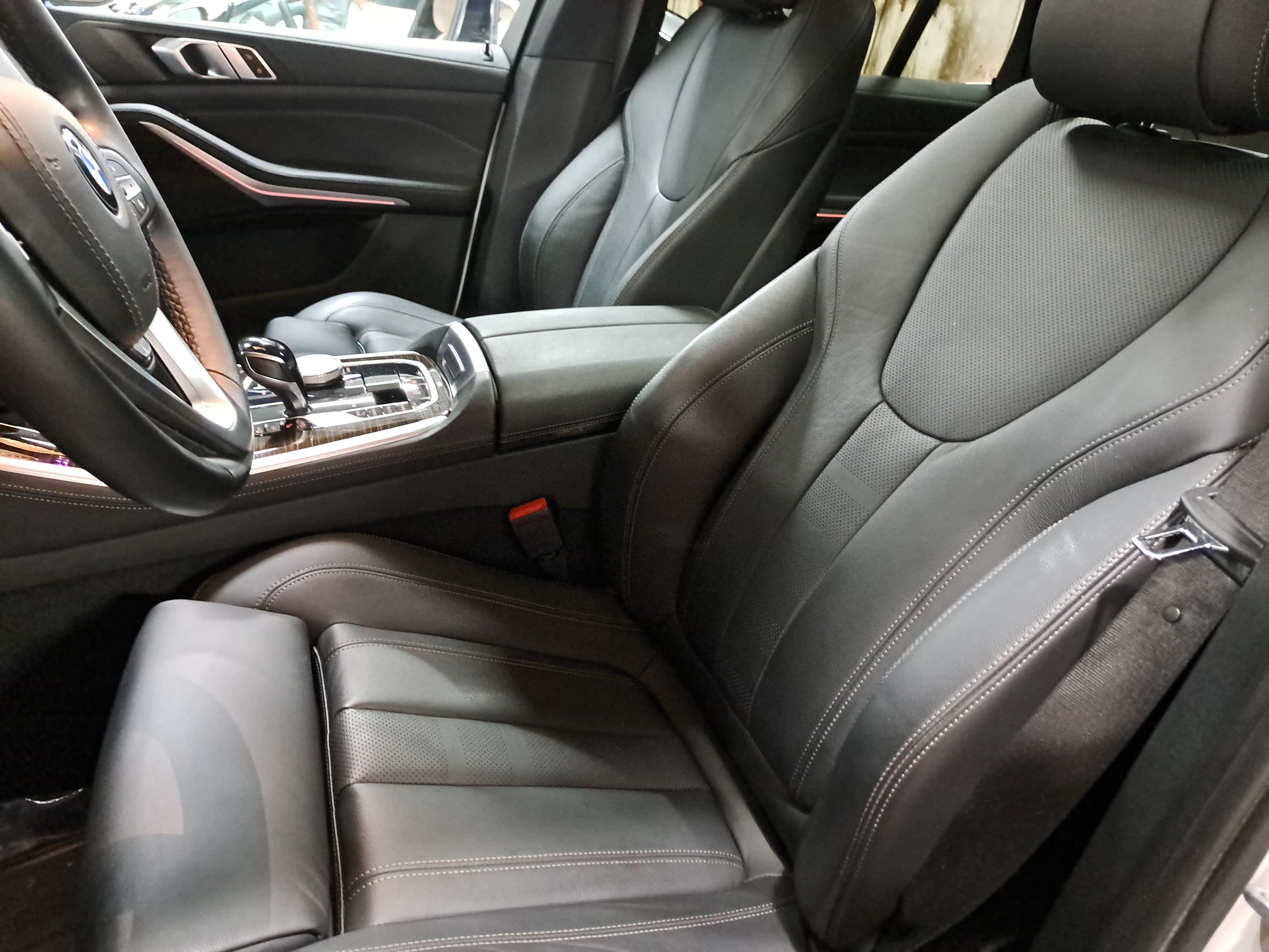 Used 2019 BMW X5 xDrive40i w/ Premium Package 2 AWD/4WD image 16