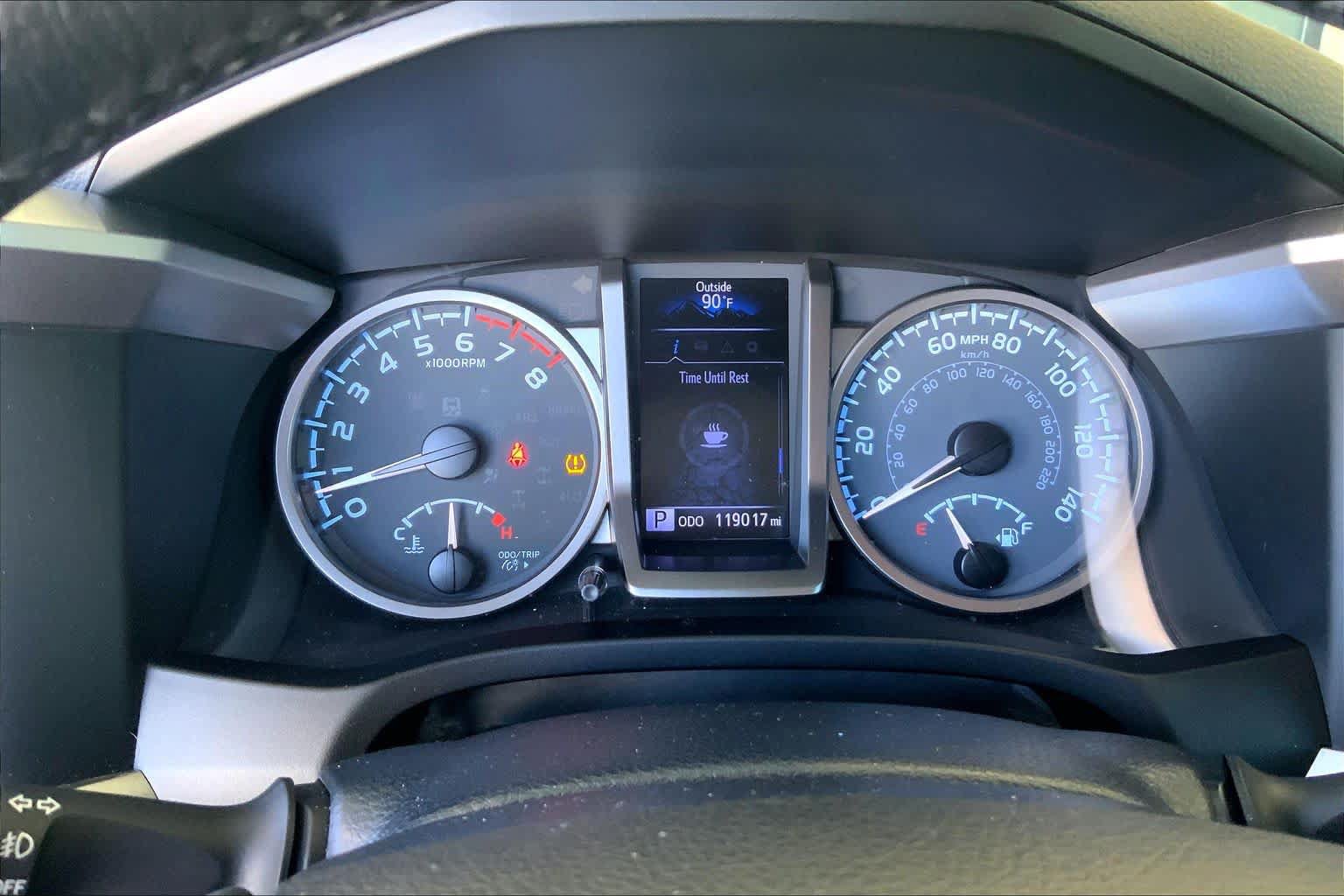 Used 2021 Toyota Tacoma SR5 RWD image 25