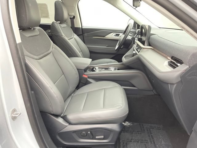 New 2026 Ford Explorer Active w/ Active Comfort Package AWD/4WD image 39
