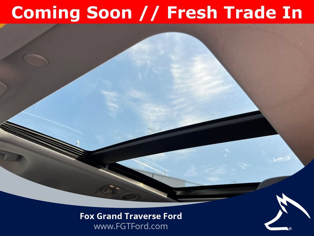 Certified 2023 Ford Explorer XLT w/ Equipment Group 202A AWD/4WD image 9