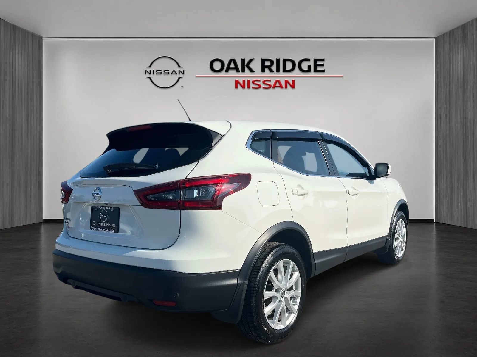 Used 2022 Nissan Rogue Sport S FWD image 3