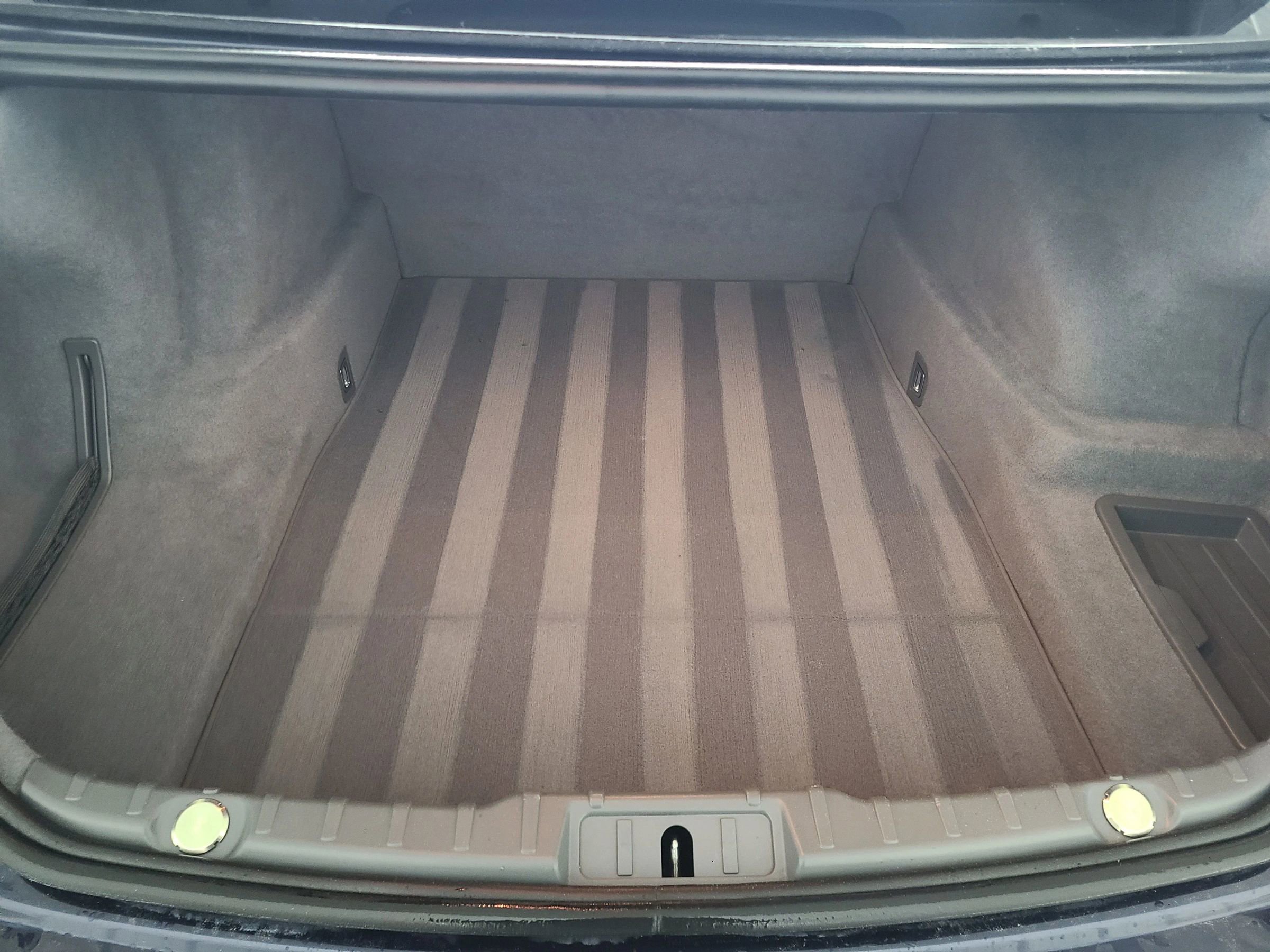 Used 2014 BMW 740Li image 32