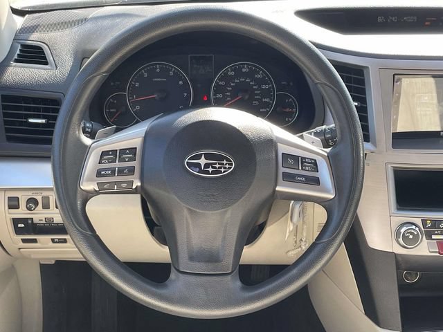 Used 2014 Subaru Outback 2.5i AWD/4WD image 13