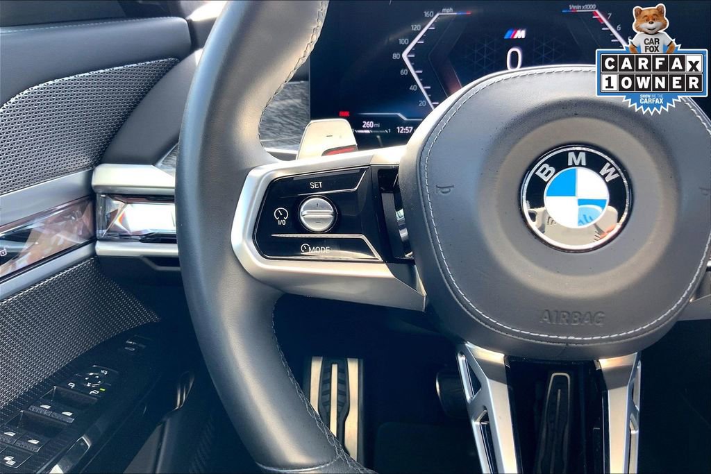 Used 2023 BMW 740i image 16