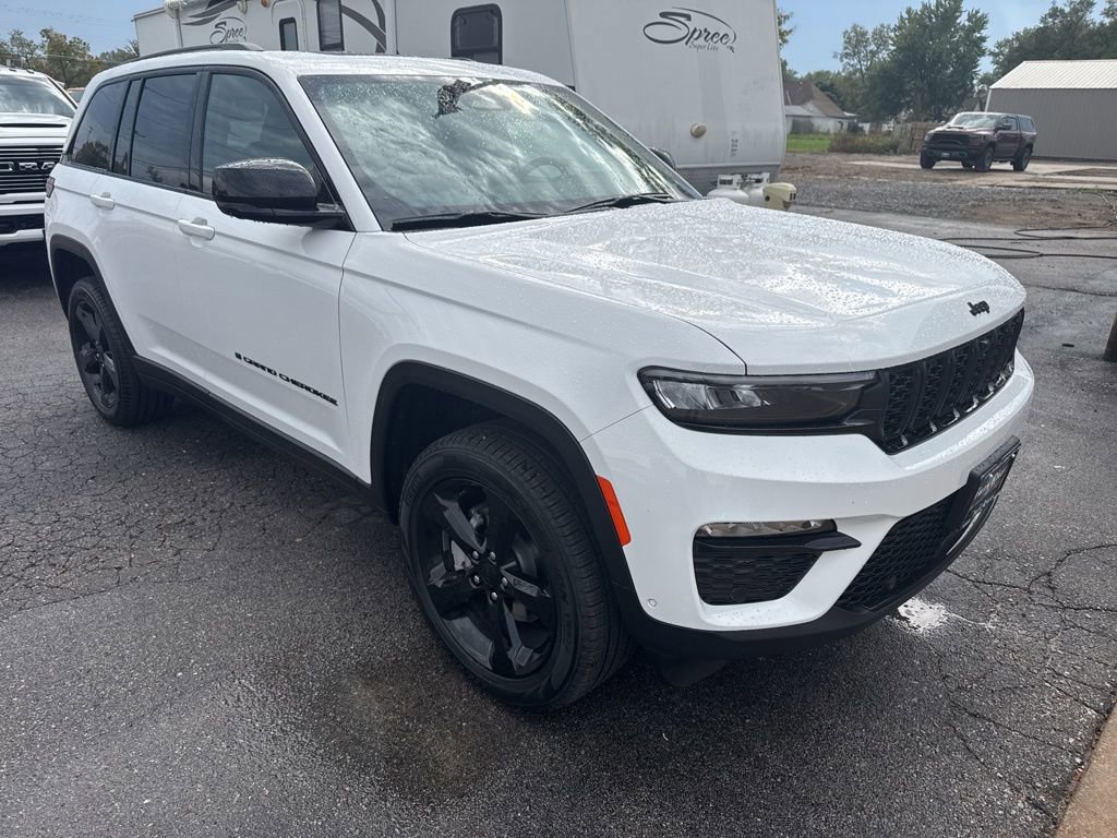 New 2025 Jeep Grand Cherokee Limited w/ Luxury Tech Group II image 1