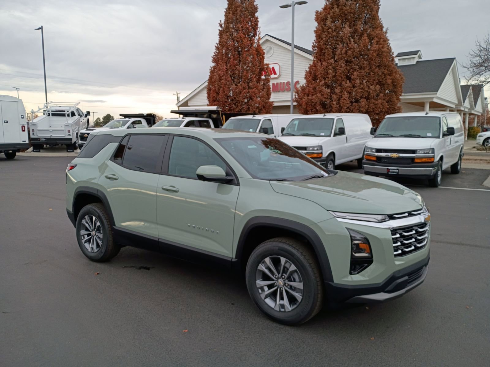 New 2026 Chevrolet Equinox LT w/ Convenience Package II image 9