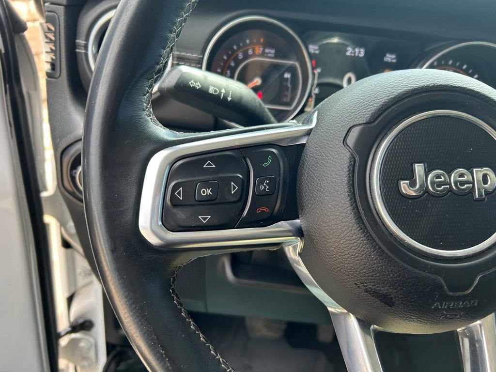 Used 2018 Jeep Wrangler Unlimited Sahara AWD/4WD image 22