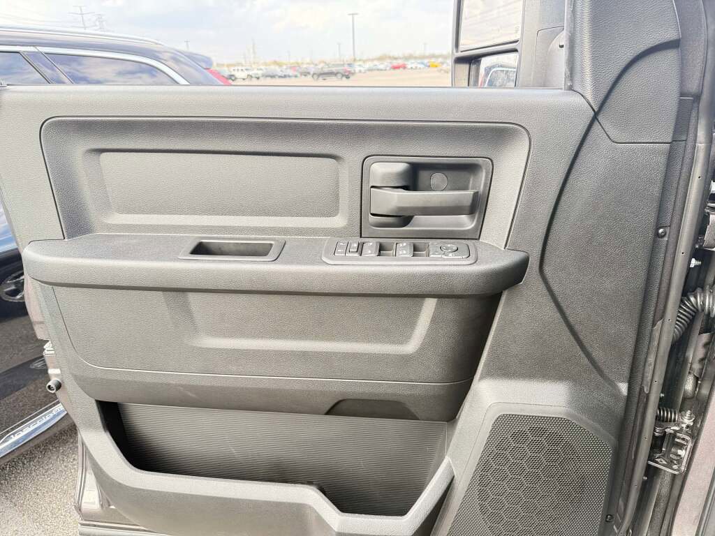 New 2026 RAM 2500 Tradesman image 27