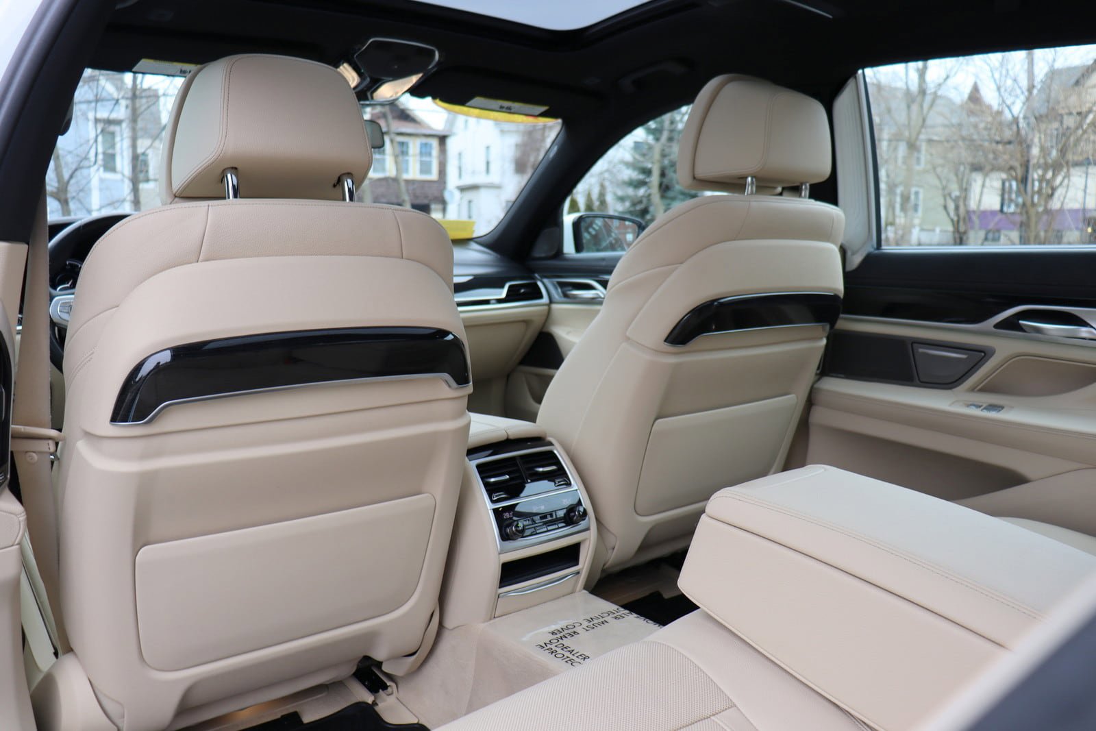 Used 2019 BMW 740e xDrive w/ Executive Package AWD/4WD image 14