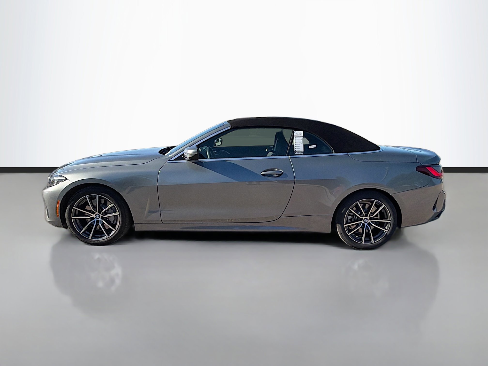 Used 2025 BMW 430i Convertible image 6