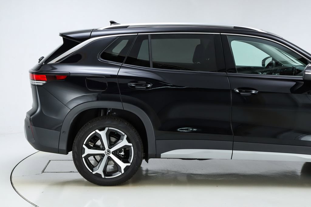 New 2026 Volkswagen Tiguan SE image 11