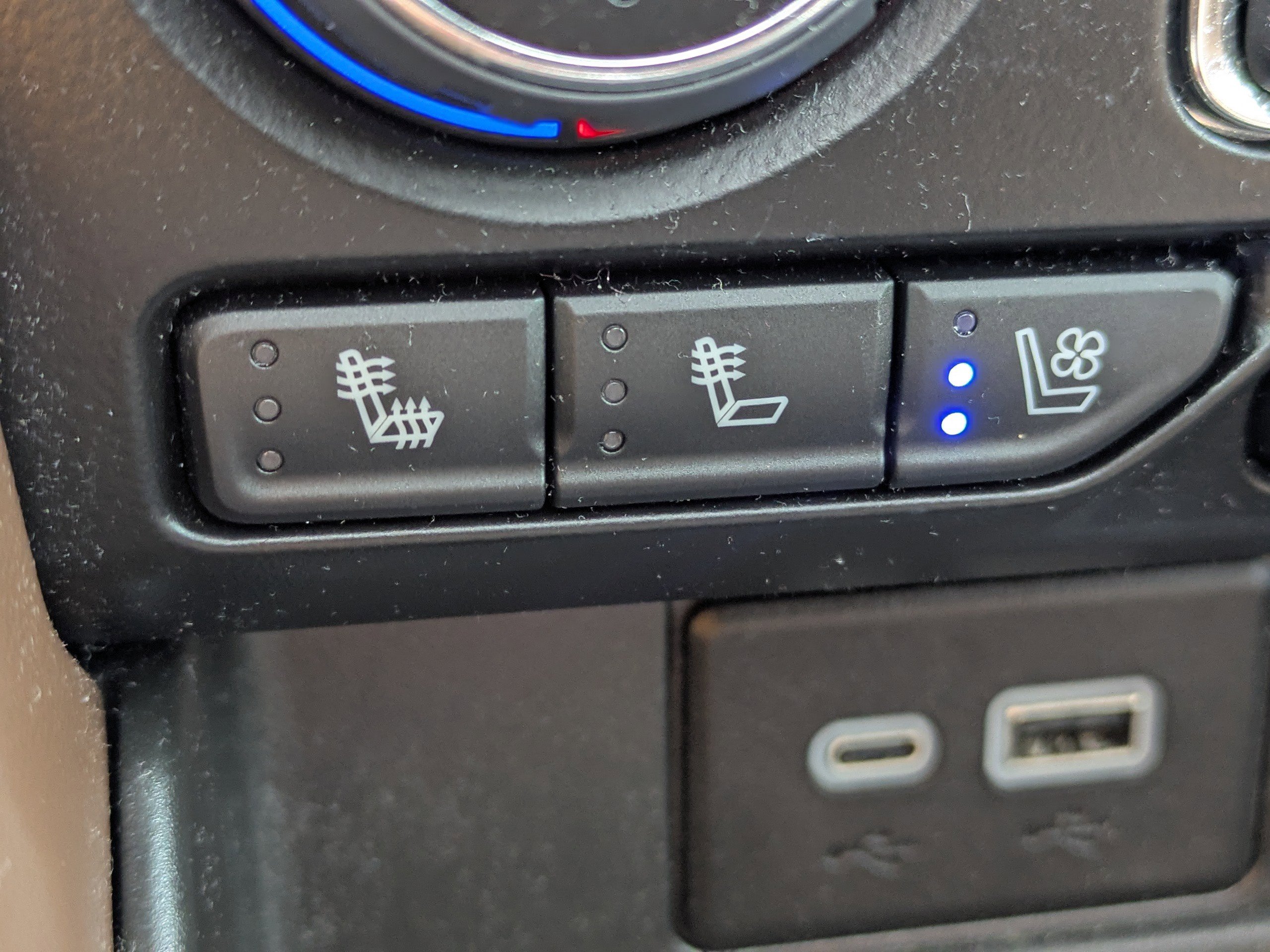 Used 2024 Chevrolet Tahoe High Country image 25