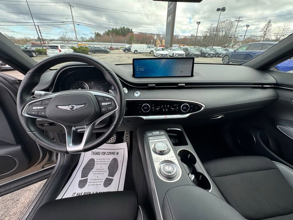 Used 2025 Genesis GV70 3.5T Sport image 13