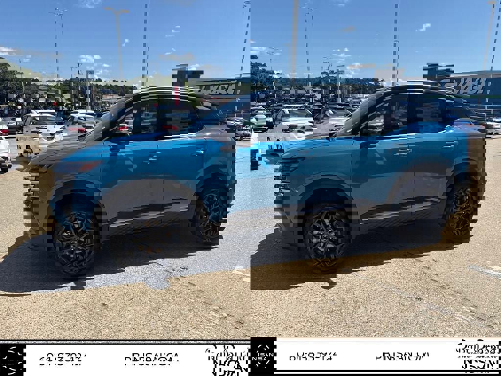 New 2025 Nissan Kicks SR image 10