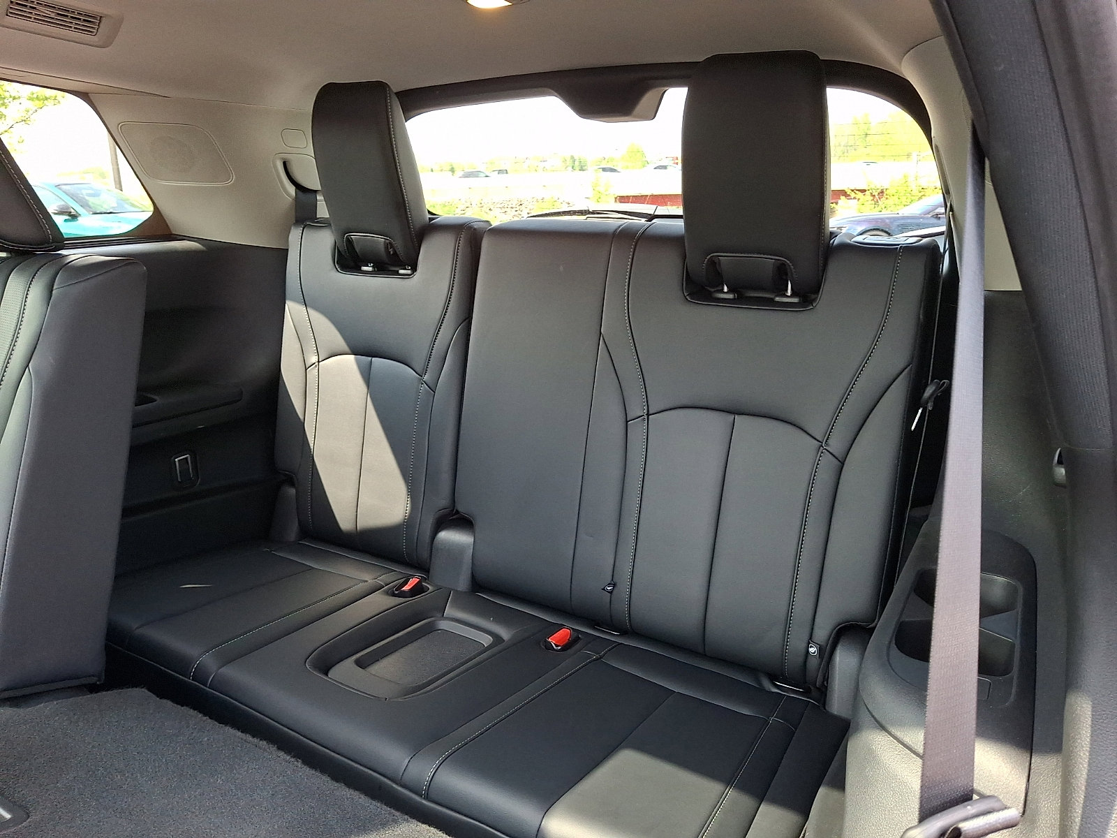Certified 2024 INFINITI QX60 Luxe w/ Vision Package image 10