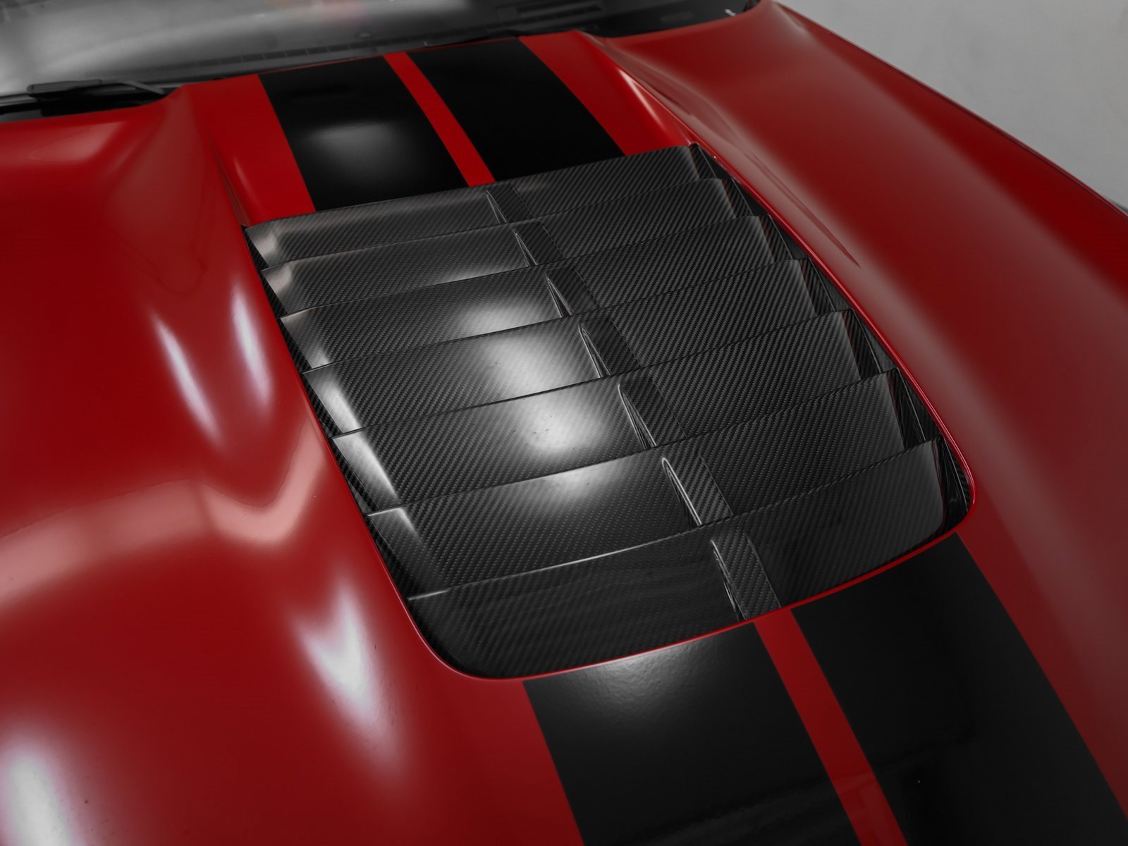 Used 2020 Ford Mustang Shelby GT500 w/ Carbon Fiber Track Pack image 31